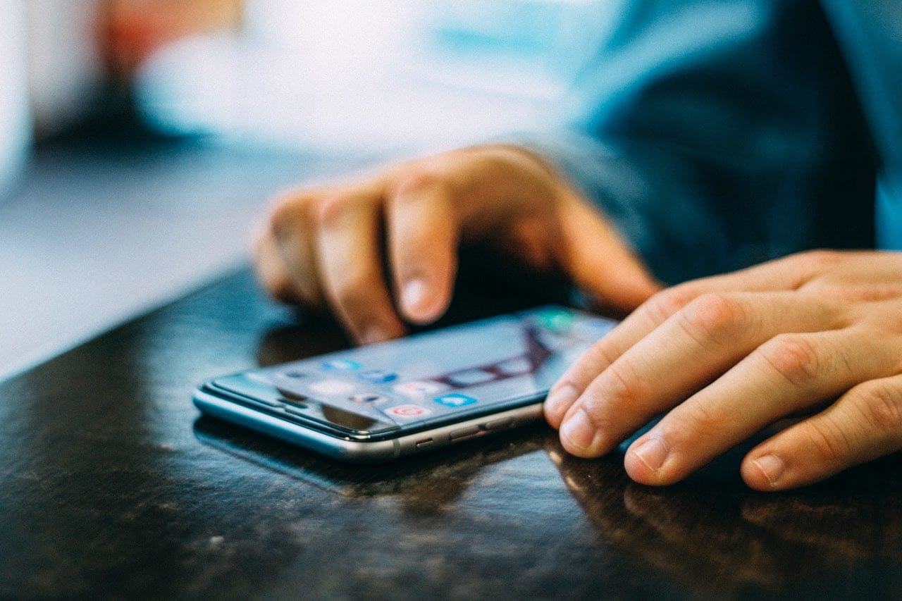Új WhatsApp-csalási hullám söpör végig Európán